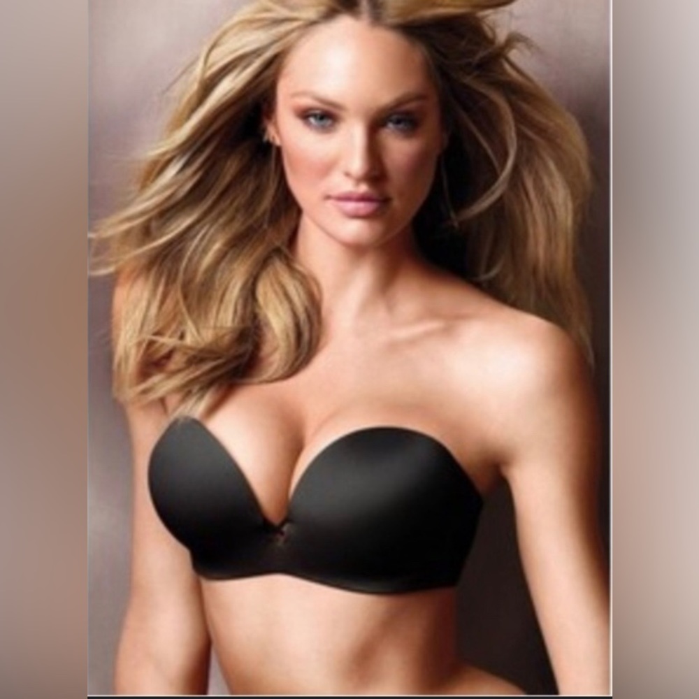 Victoria Secret Bombshell strapless bra. 32C